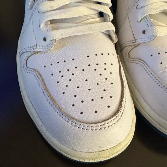 Nike White and Blue High-Top Sneakers - Picture 5 of 12